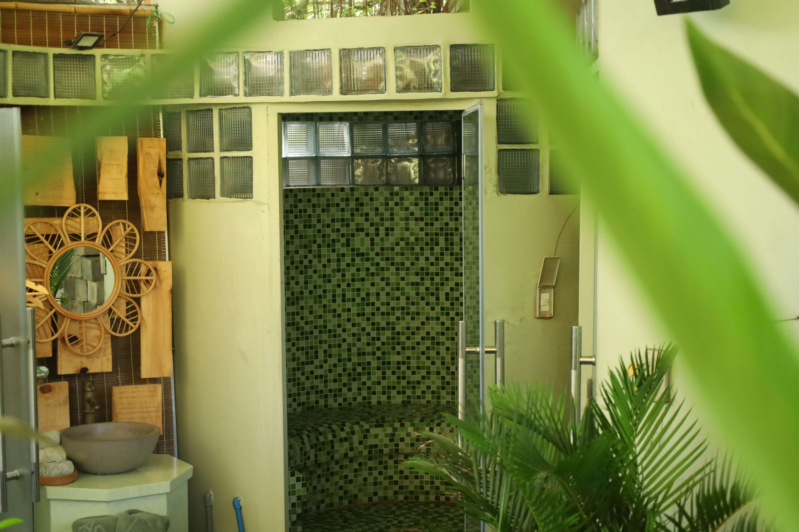 PHONG XONG UOT scaled