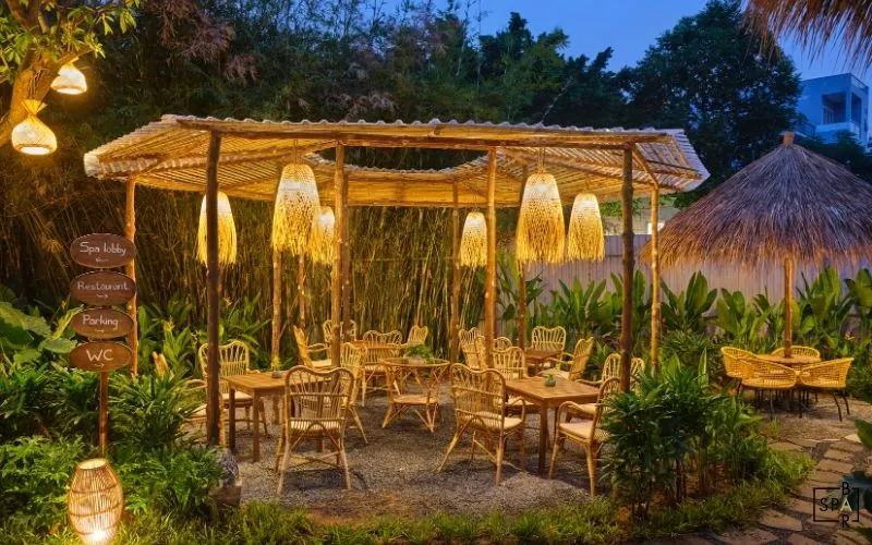 Spa Bar có dịch vụ spa sân vườn thoải mái