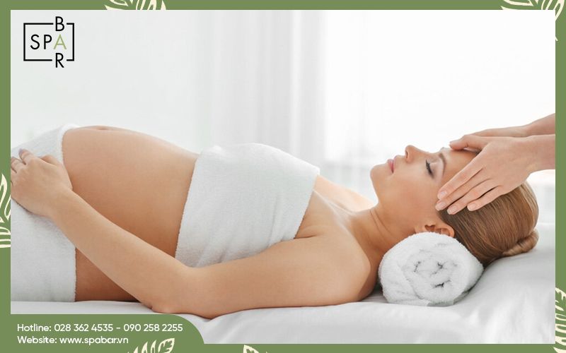 bau 3 thang dau co nen massage co vai gay 5 Hướng dẫn massage cổ vai gáy cho mẹ bầu