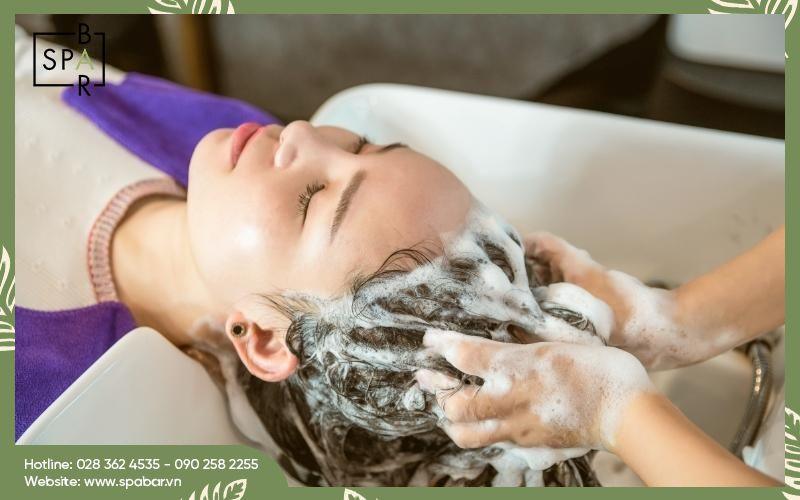 Khi nào bà bầu nên tránh gội đầu massage