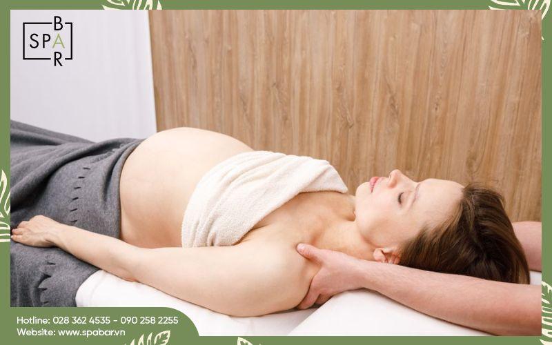 Quy trình massage mẹ bầu tại Spa Bar